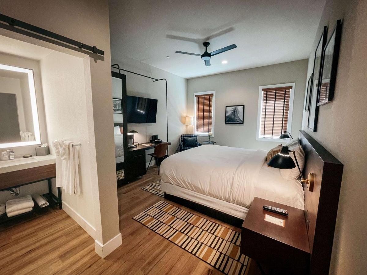 Gateway Hotel, Trademark Collection By Wyndham Copper Cove Subdivision المظهر الخارجي الصورة